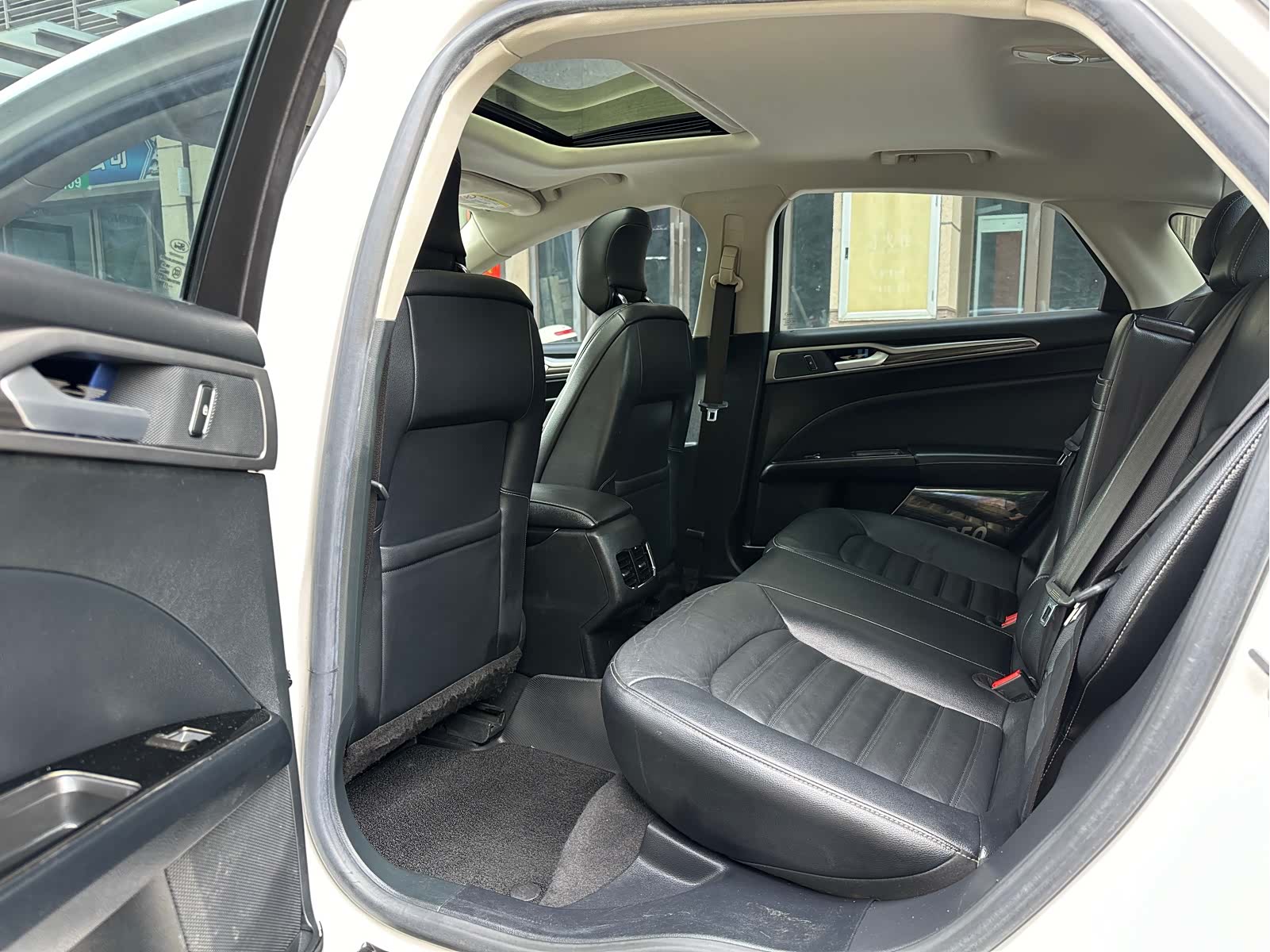 Ford Mondeo, 2018 10