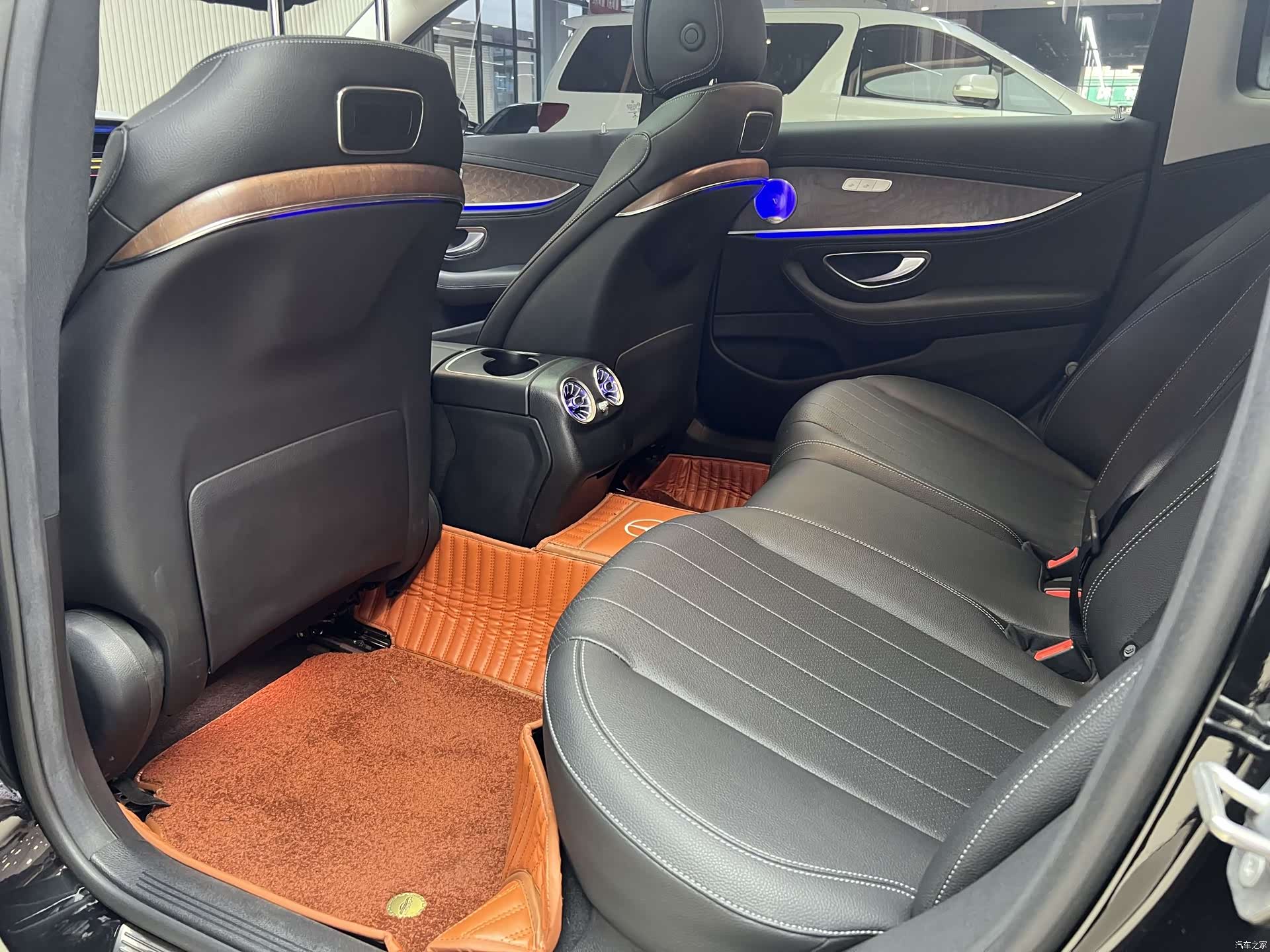 Mercedes-Benz E-Class, 2018 12