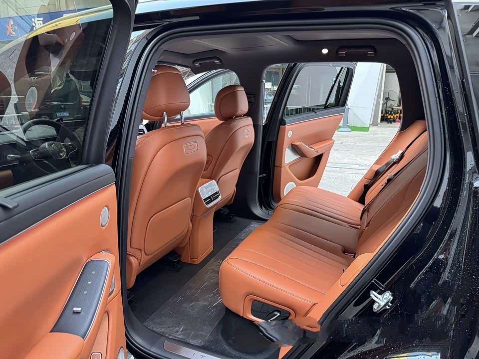 AITO Ask the world M7