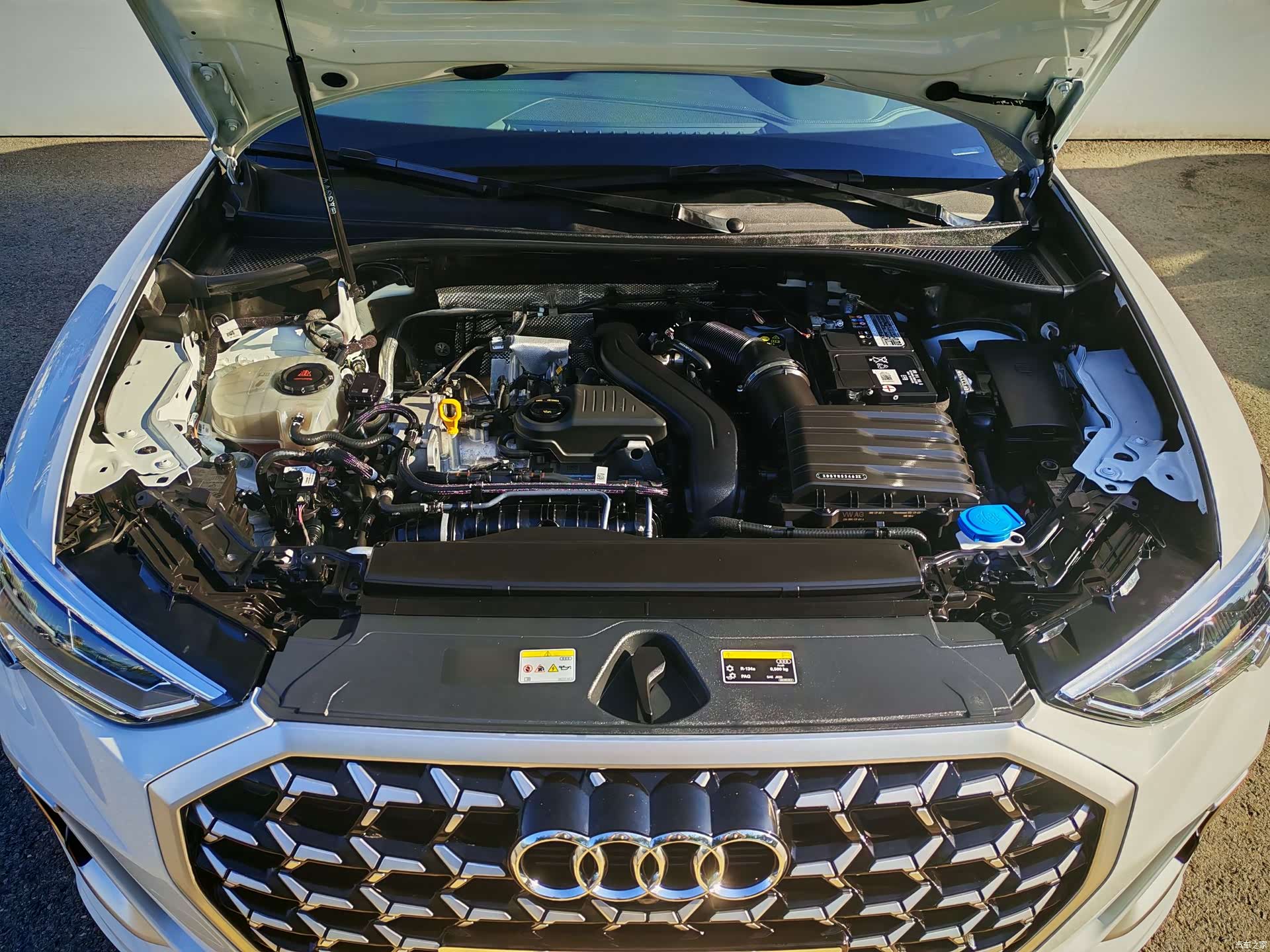 Audi Q3, 2024 16