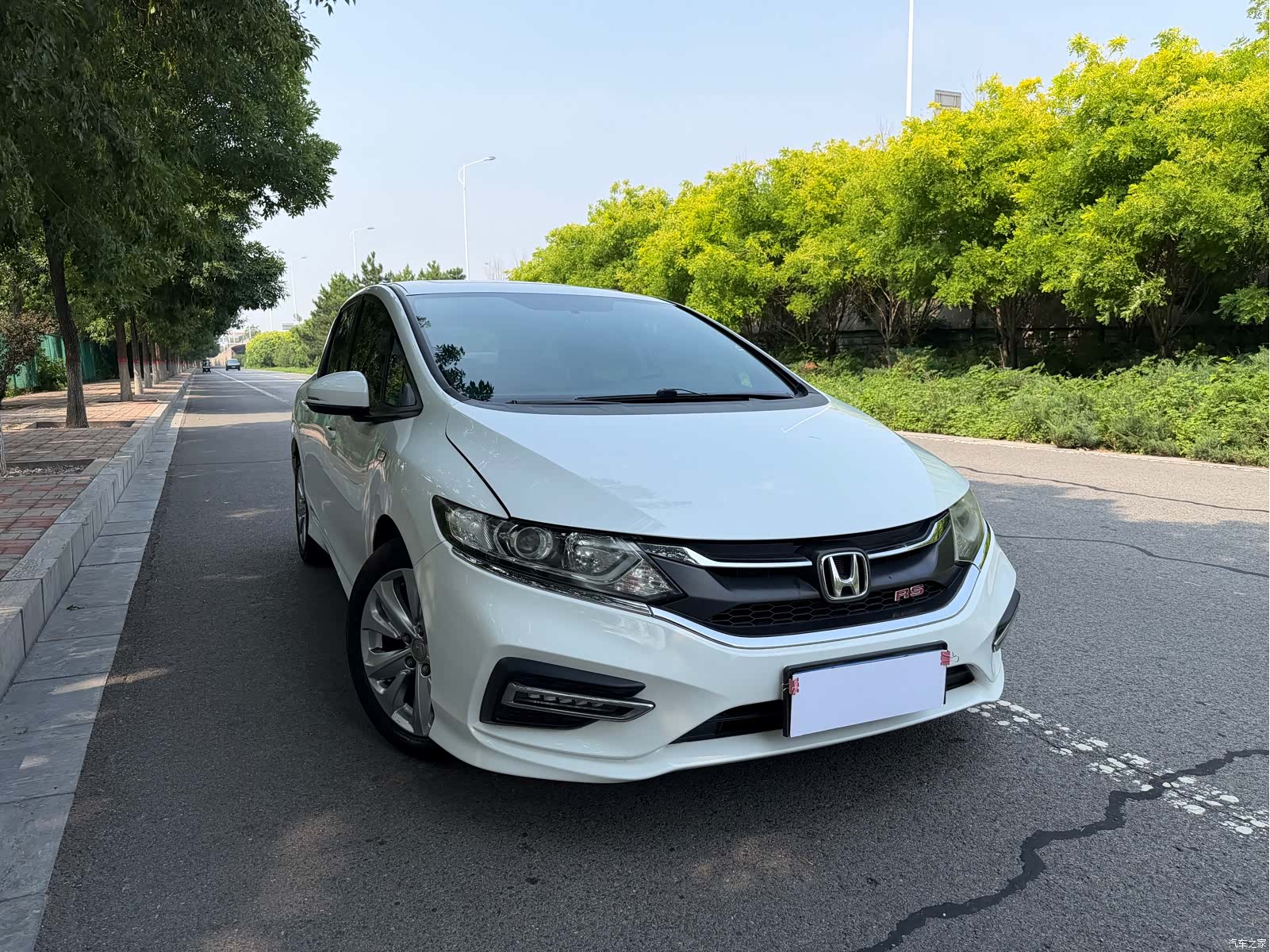 Honda Jade
