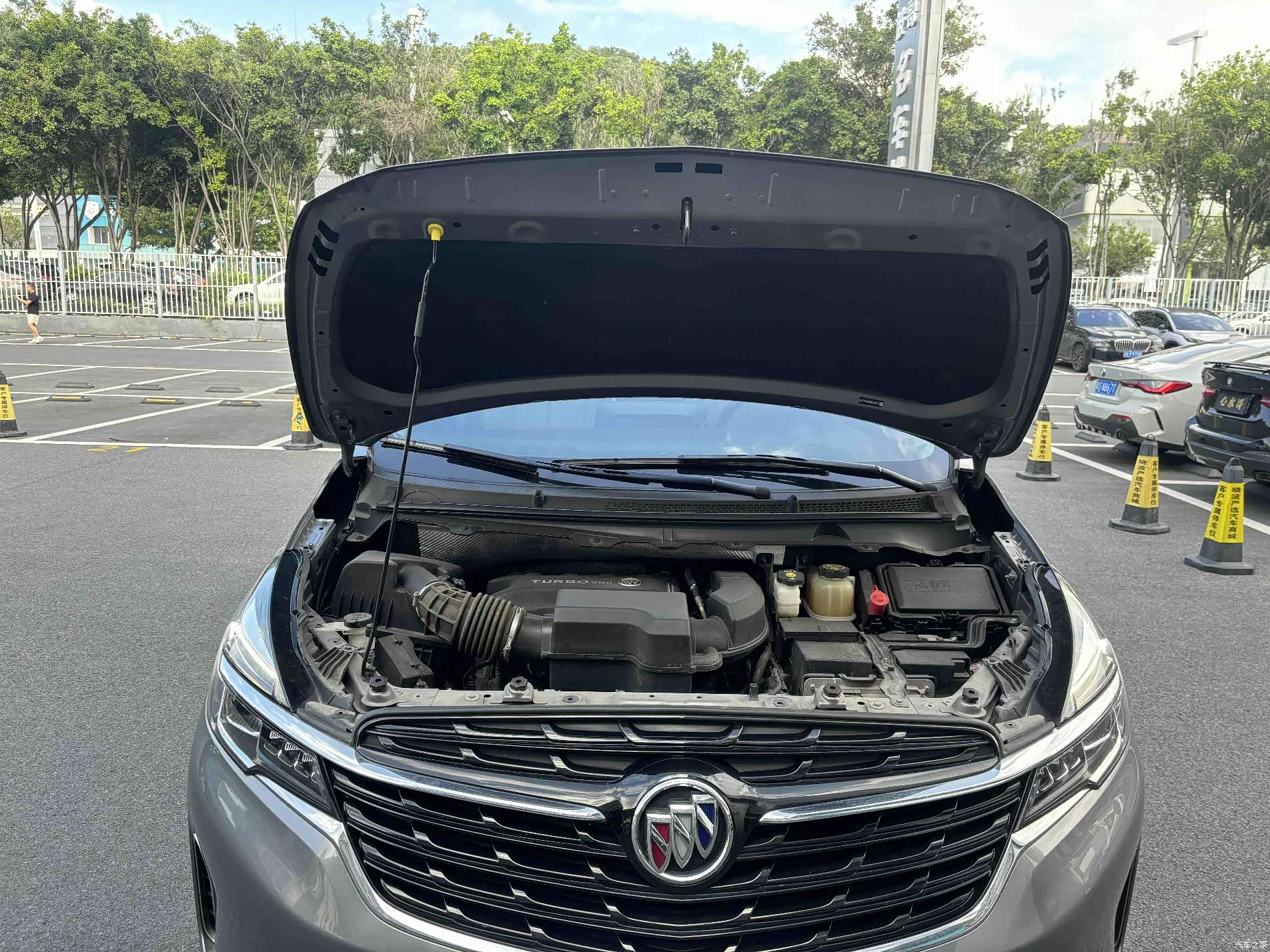 Buick GL8, 2021 17