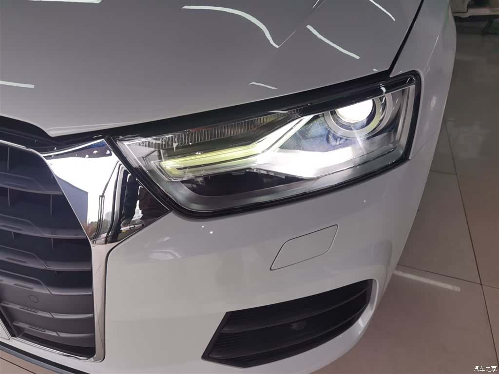 Audi Q3, 2016 24
