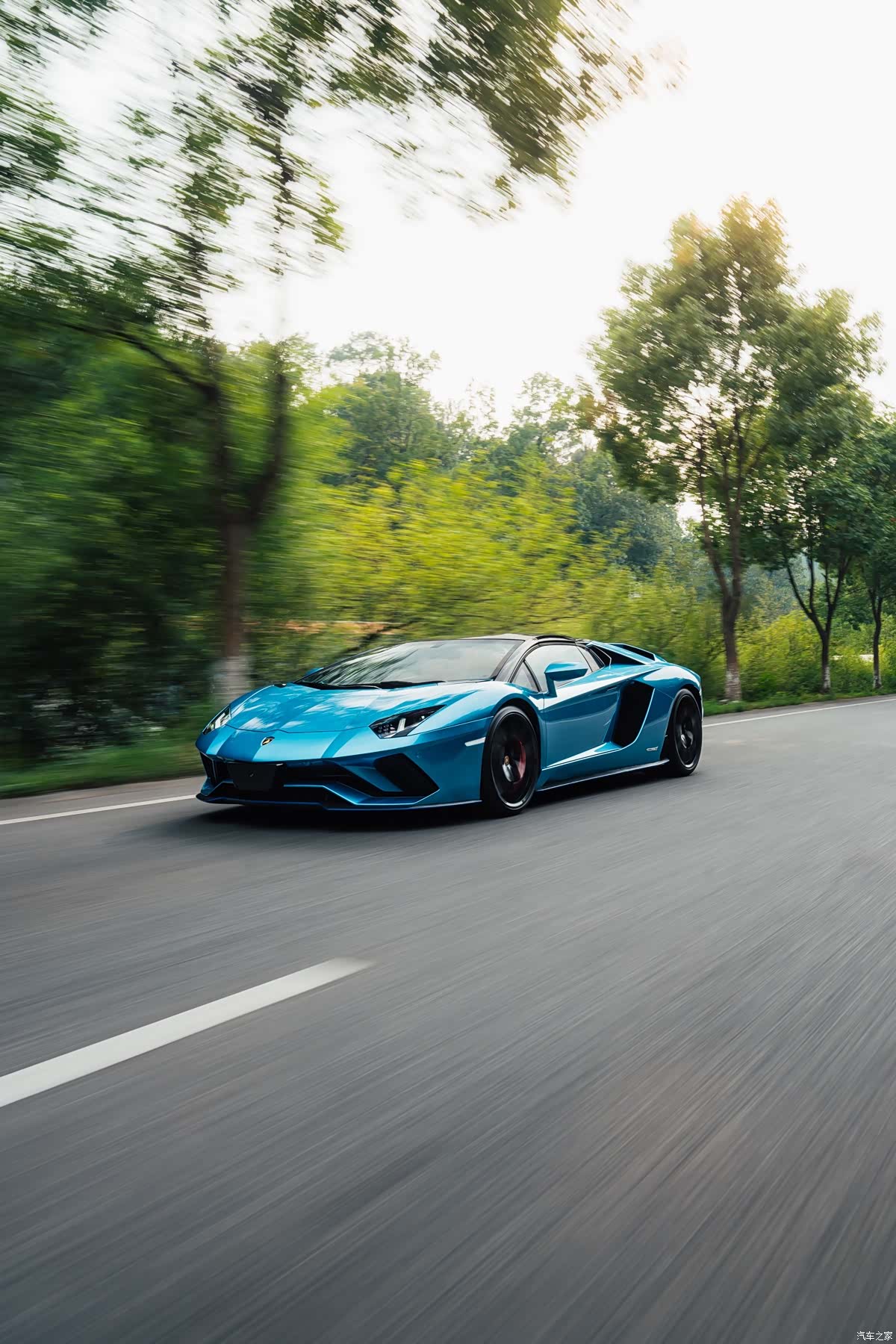 Lamborghini Aventador, 2019 7