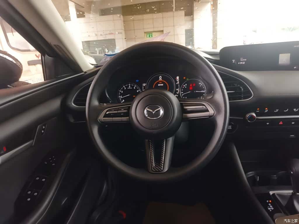 Mazda Mazda3, 2021 11