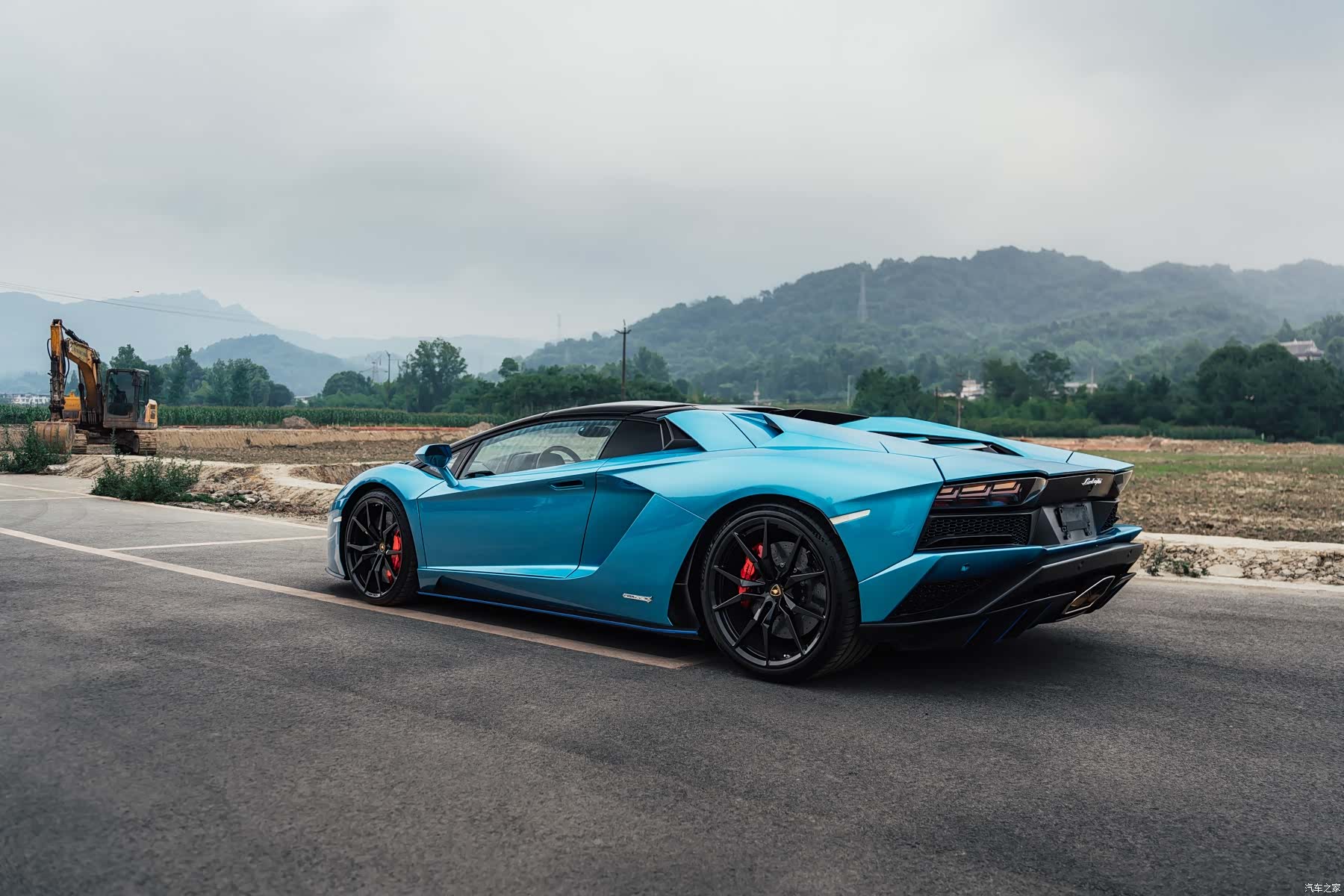 Lamborghini Aventador, 2019 11