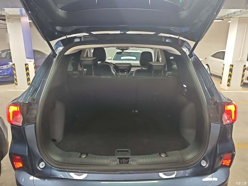 Ford Escape, 2023 19