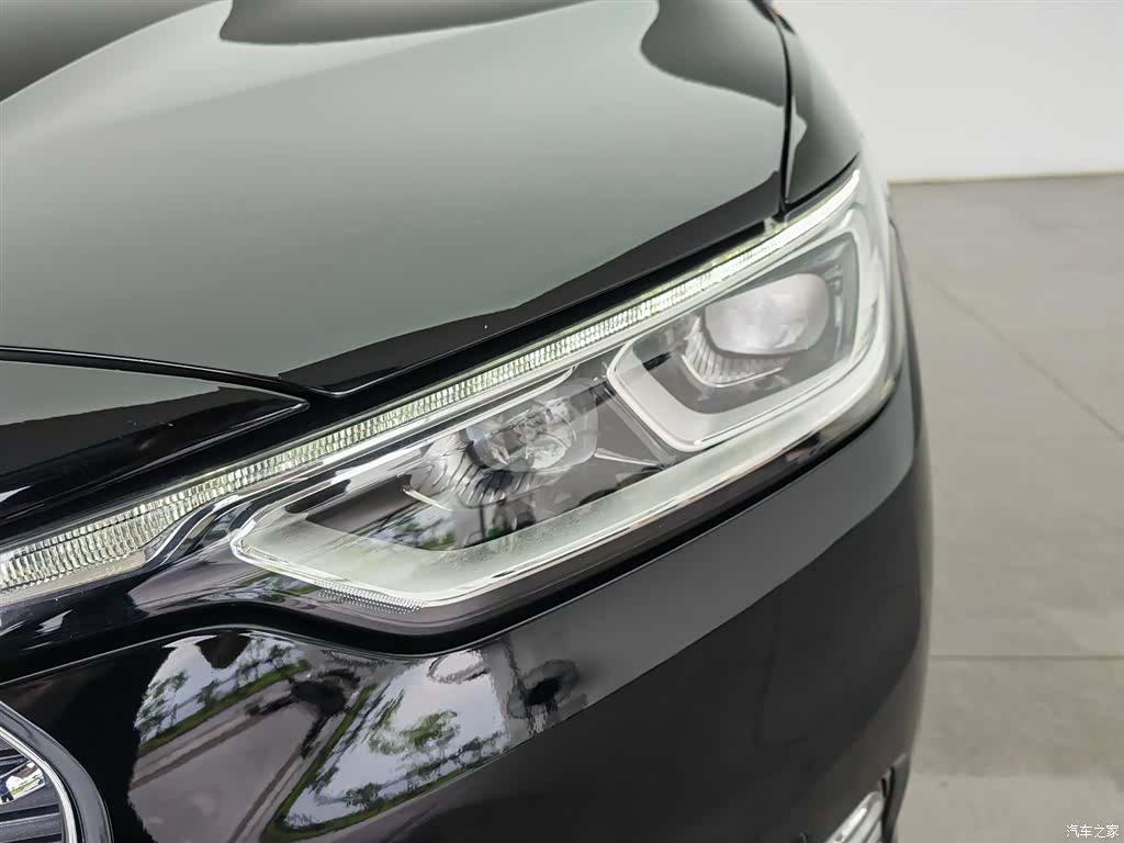 Ford Taurus, 2021 7