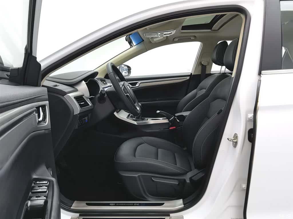 Geely Emgrand, 2017 10