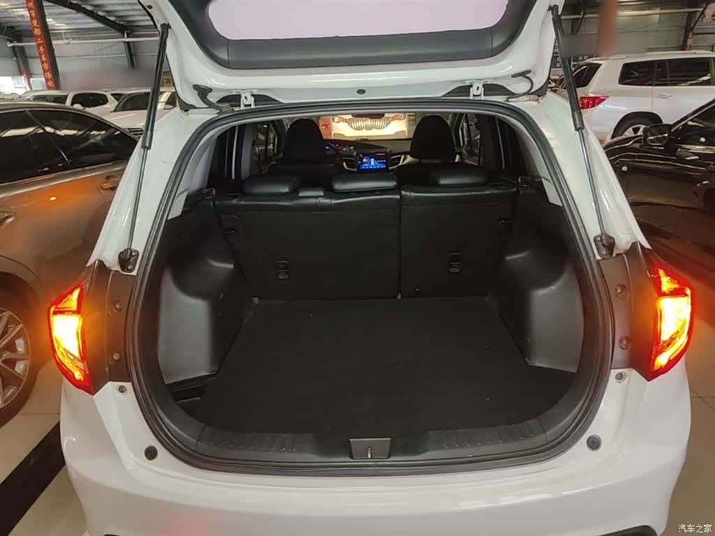 Honda Jade, 2015 19