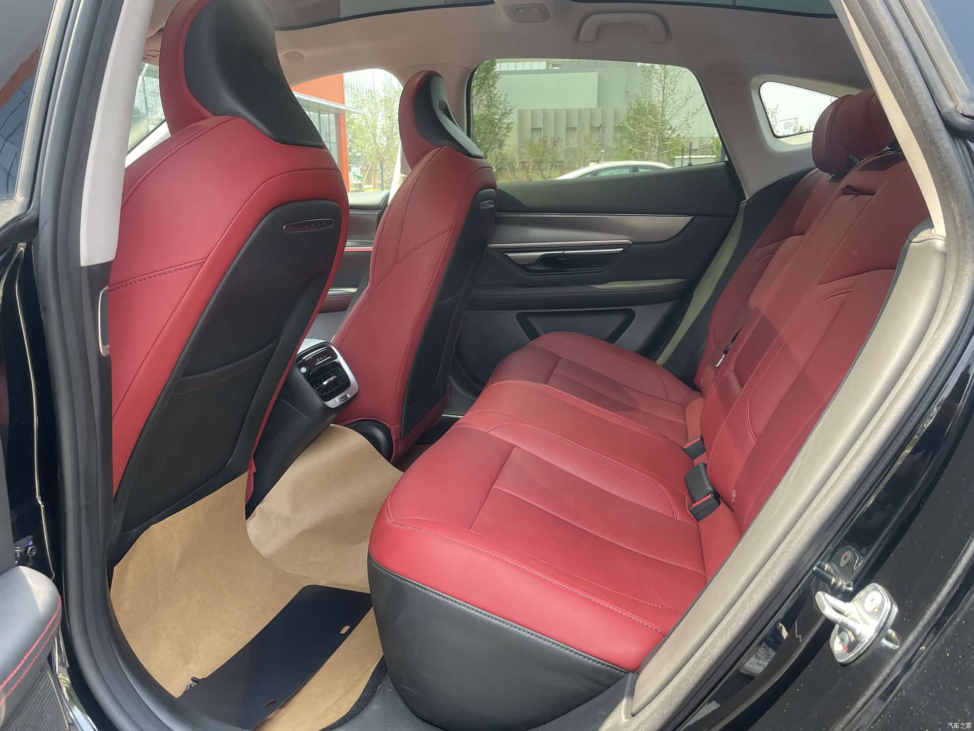 Xpeng P7, 2023 7