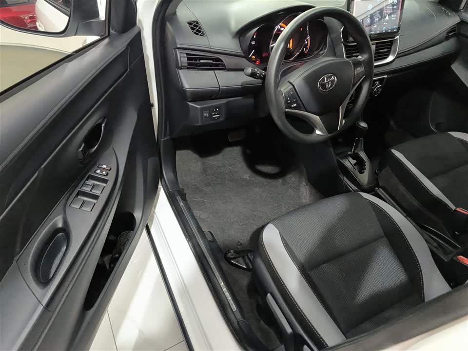 Toyota YARiS L Zhixuan