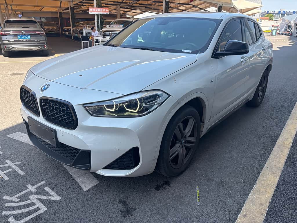 BMW X2