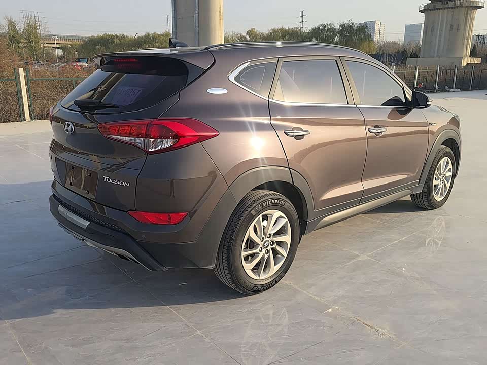 Hyundai Tucson