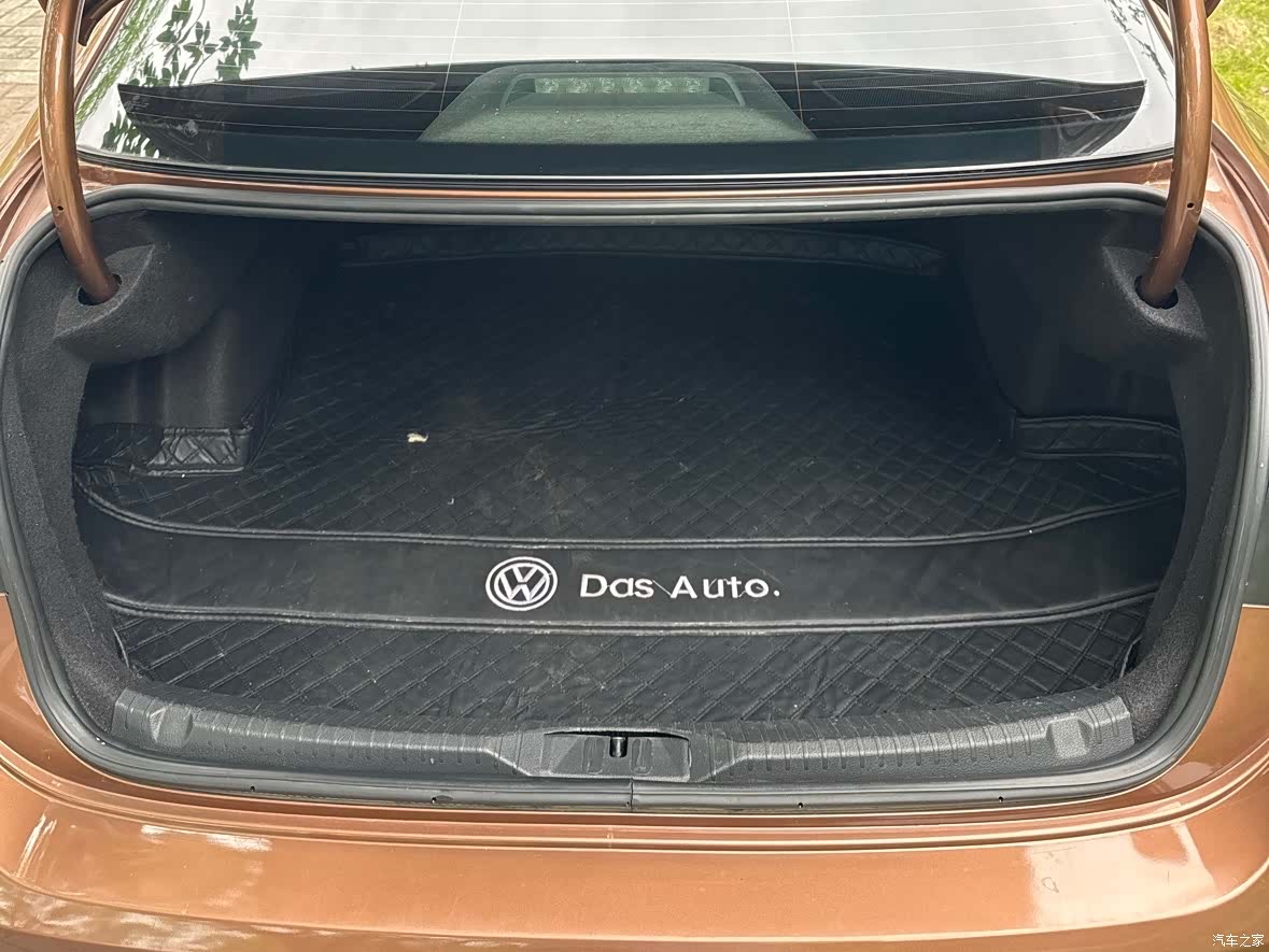 Volkswagen Lamando, 2018 15