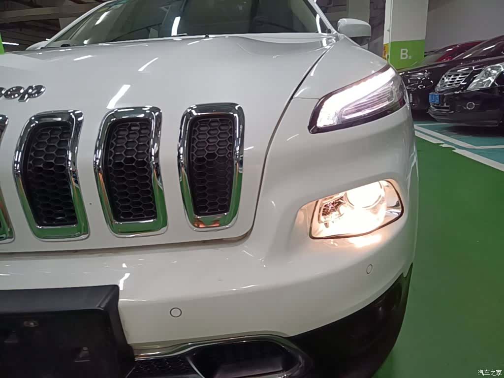 Jeep Cherokee, 2016 24