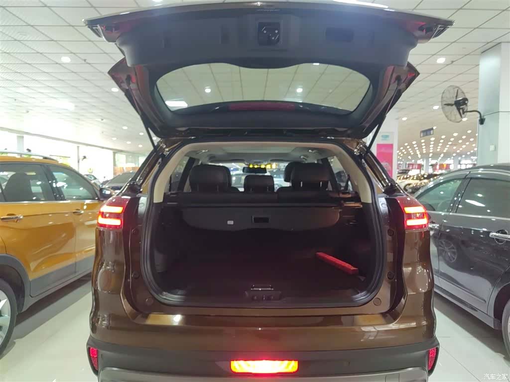 Geely Boyue, 2018 15