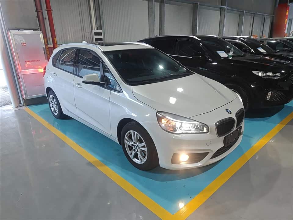 BMW 2 series station wagon