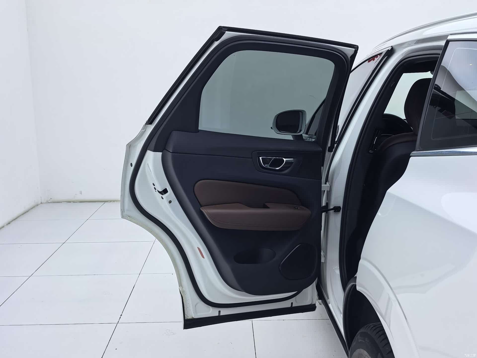 Volvo XC60, 2021 22