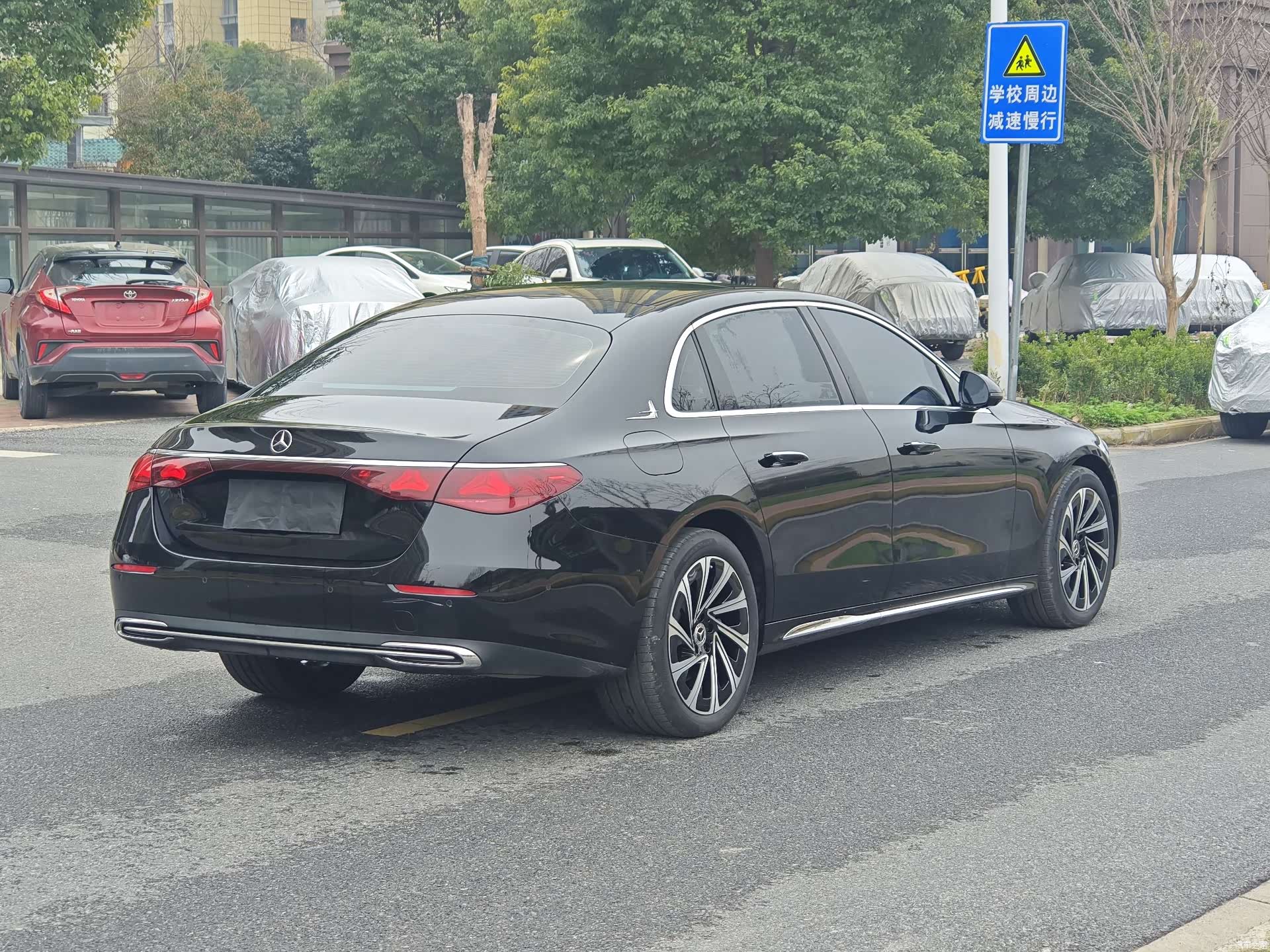 Mercedes-Benz E-Class, 2024 16