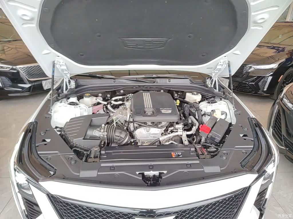 Cadillac CT5, 2025 20