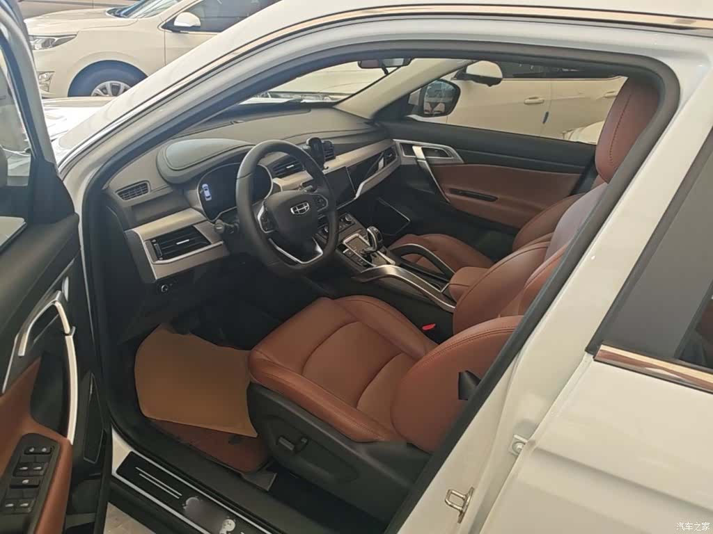 Geely Boyue, 2022 16