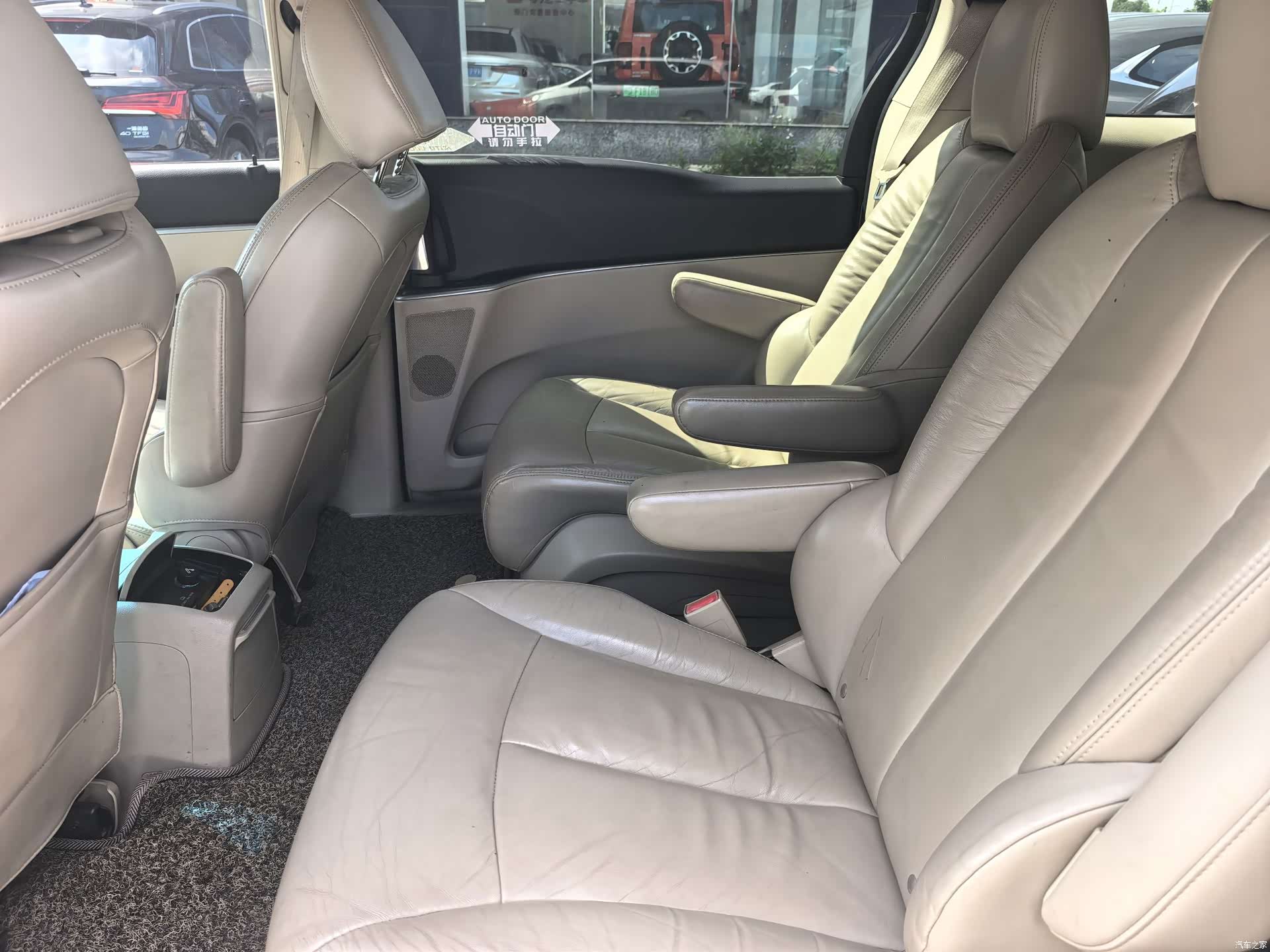 Buick GL8, 2015 8