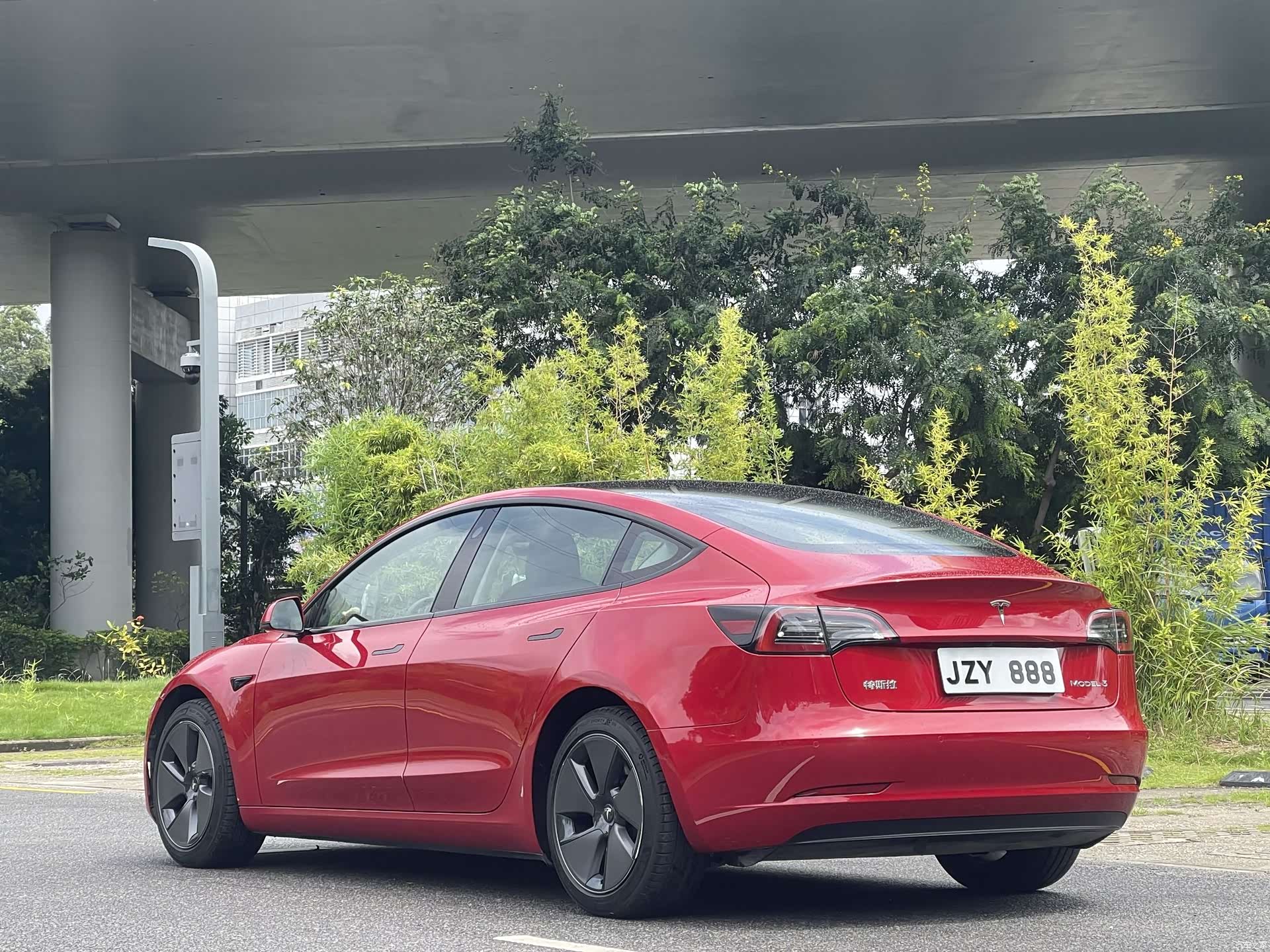 Tesla Model 3, 2021 все фото