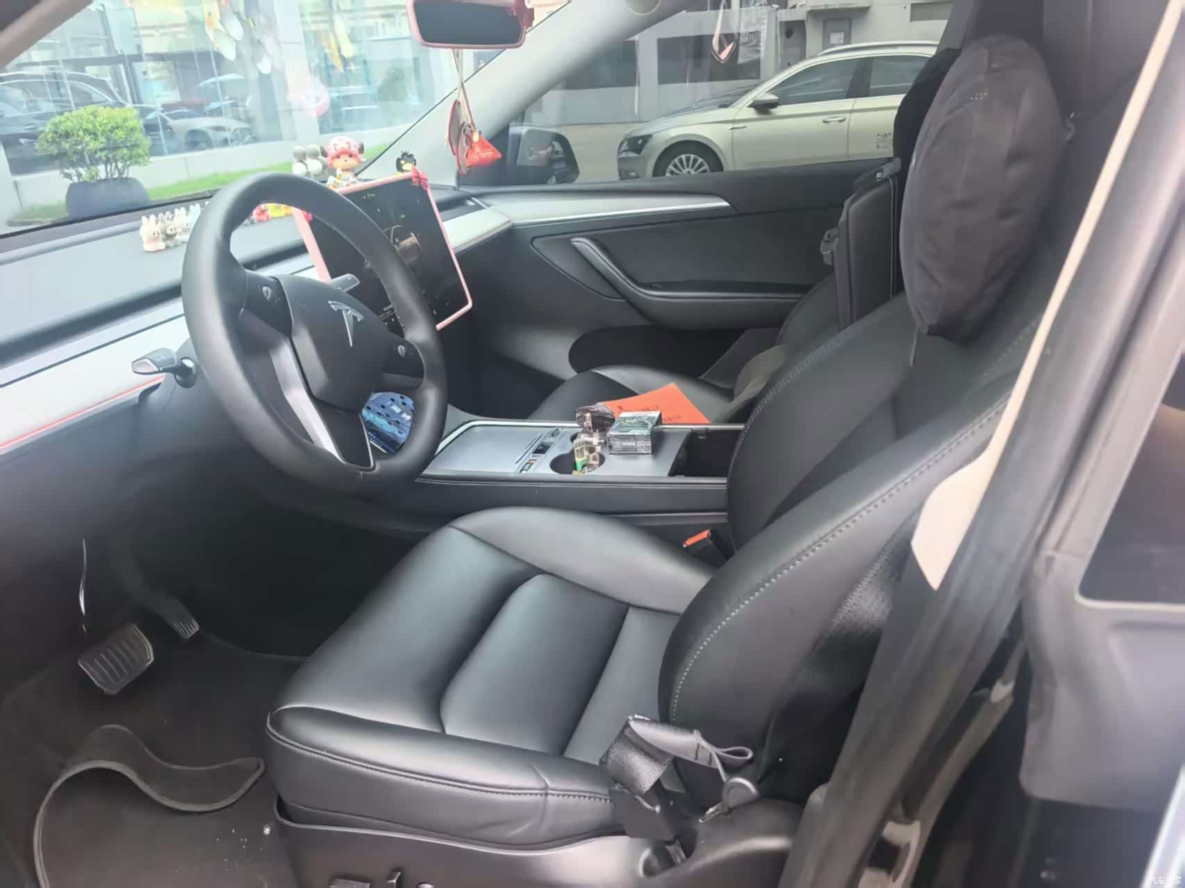 Tesla Model Y, 2024 4
