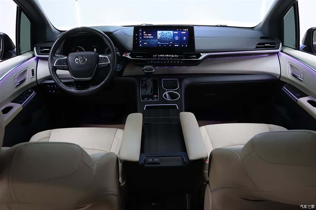 Toyota Granvia, 2023 22