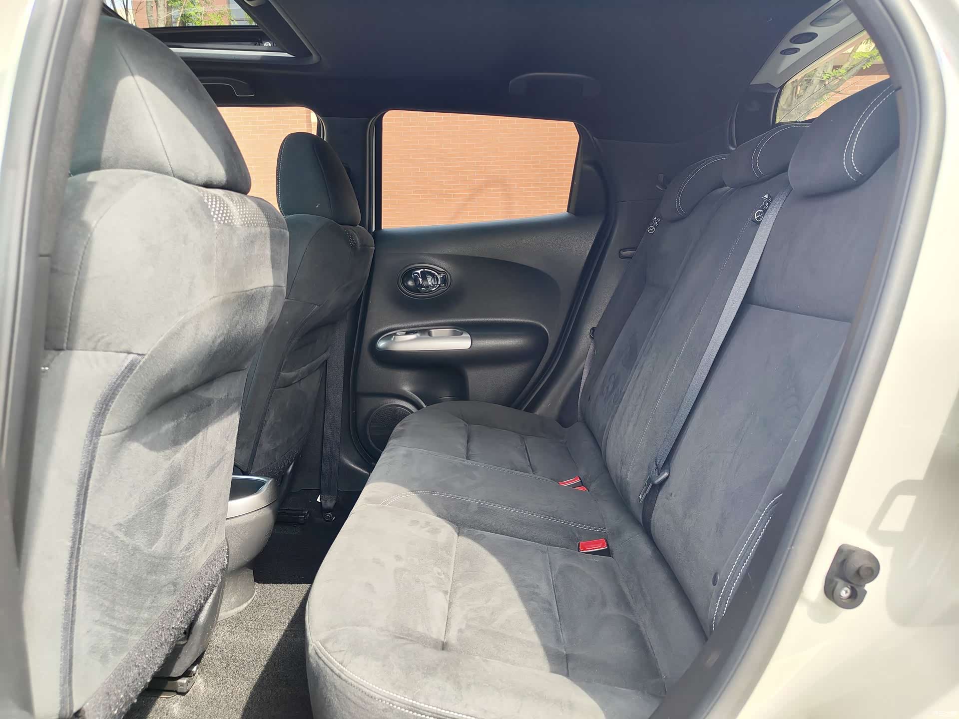 Infiniti ESQ, 2018 6