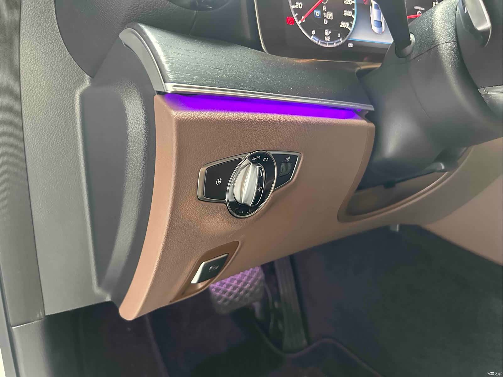 Mercedes-Benz E-Class, 2019 14