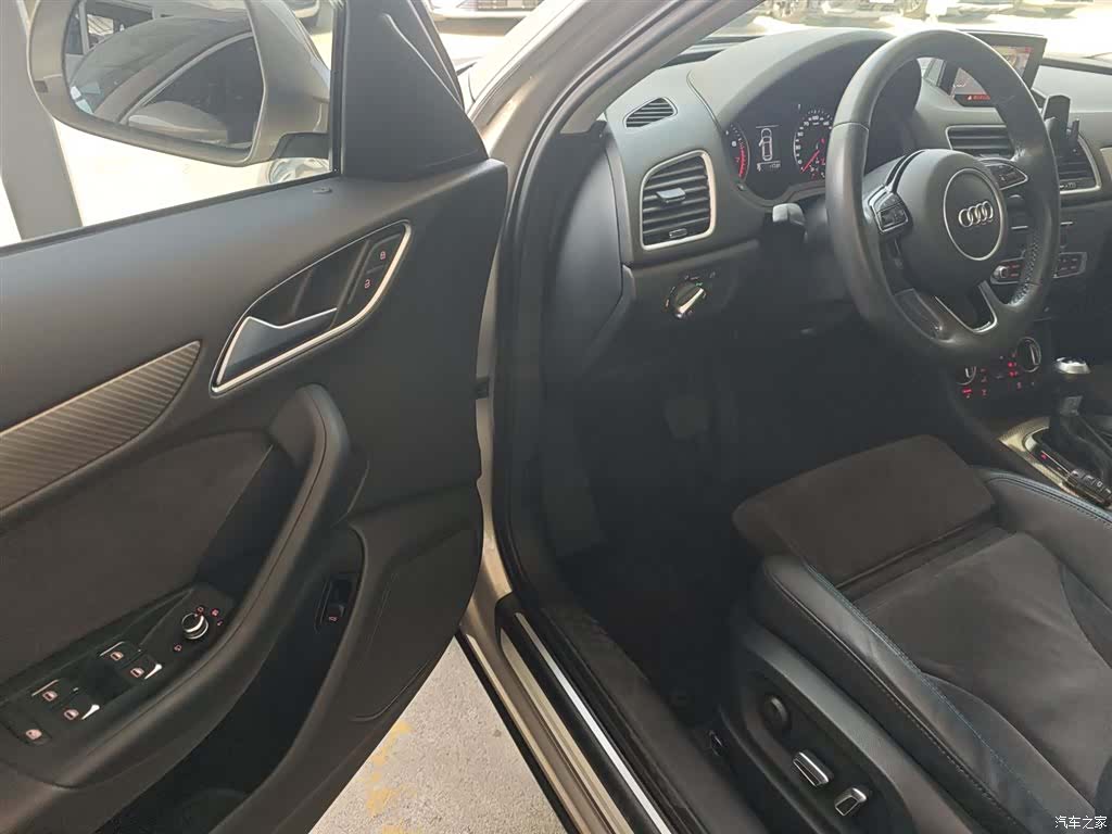 Audi Q3, 2018 12
