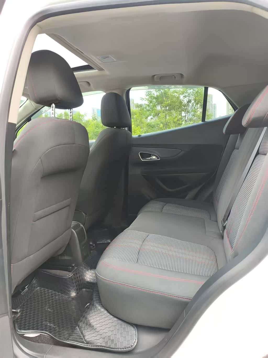 Buick Encore, 2016 9