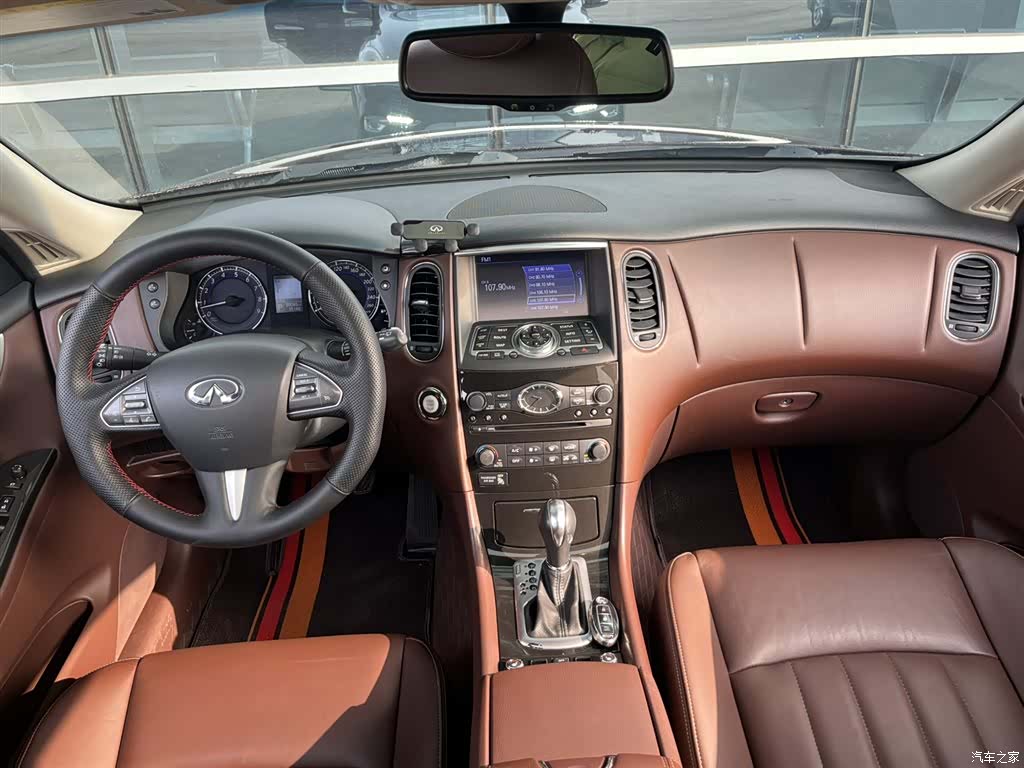 Infiniti QX50, 2016 10