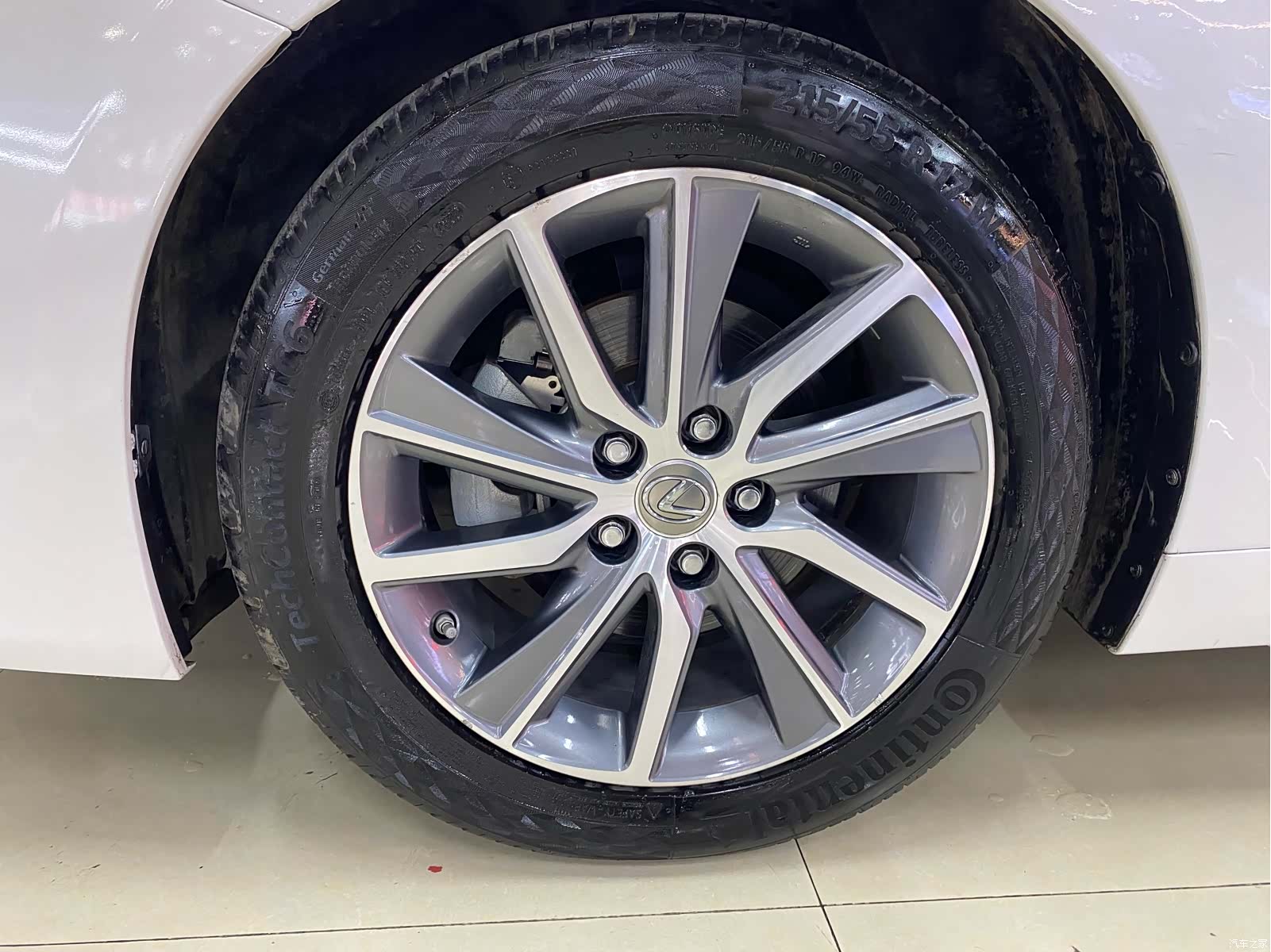Lexus ES, 2017 18