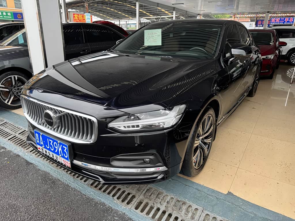 Volvo S90