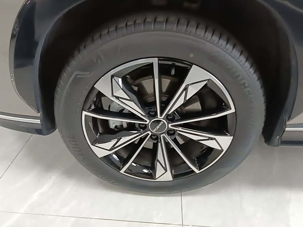 Roewe RX5, 2025 23
