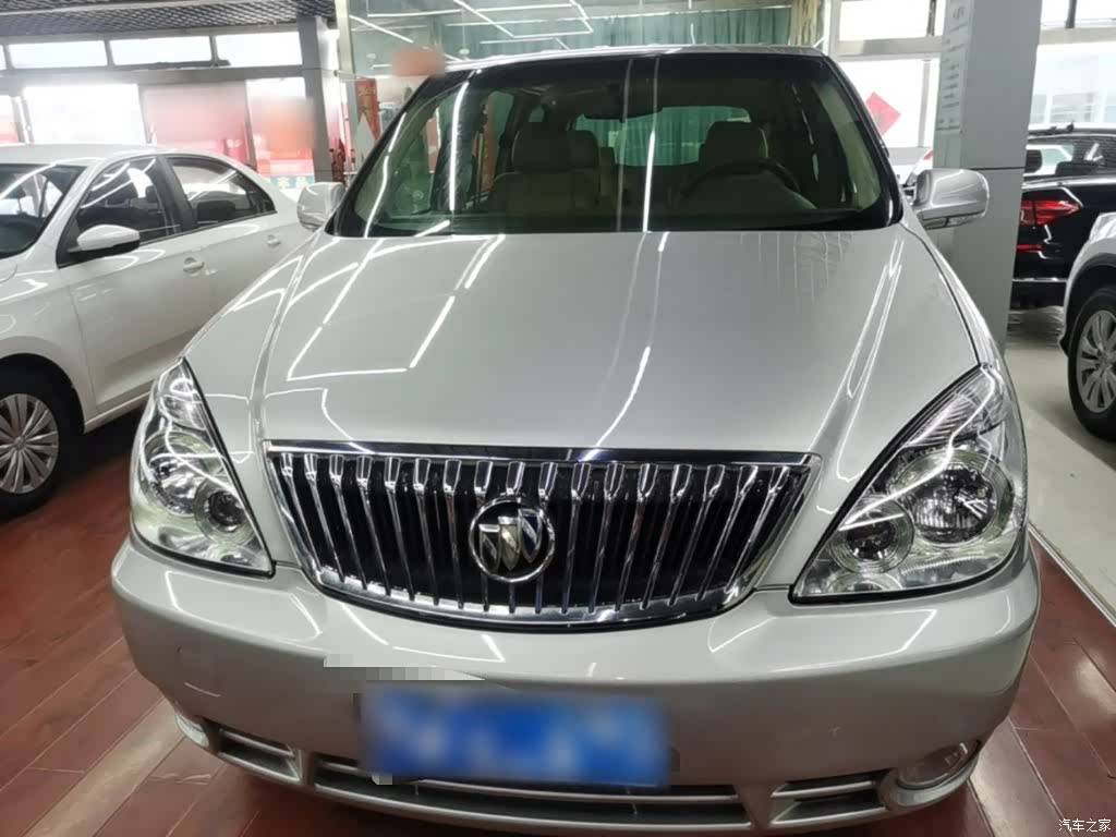 Buick GL8, 2016 3