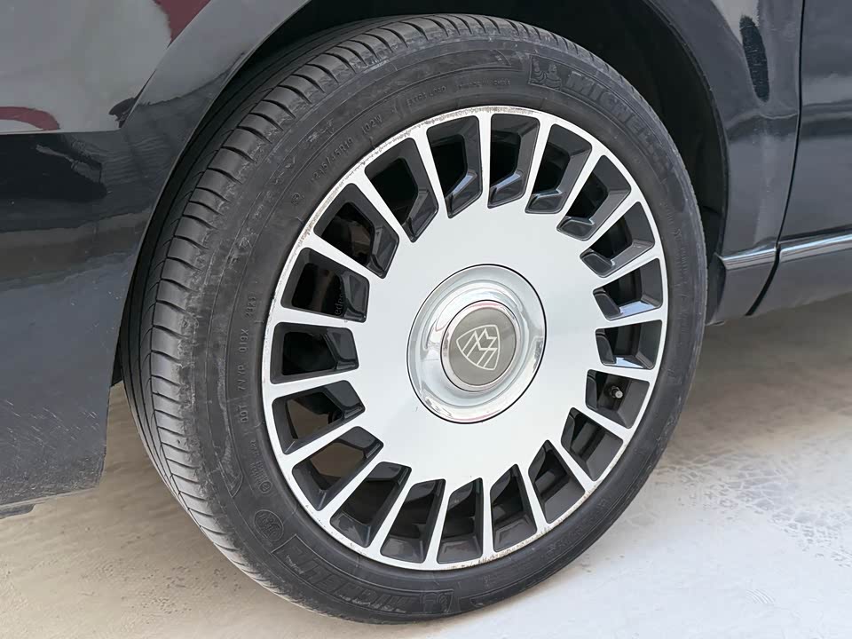 Mercedes-Benz V-class