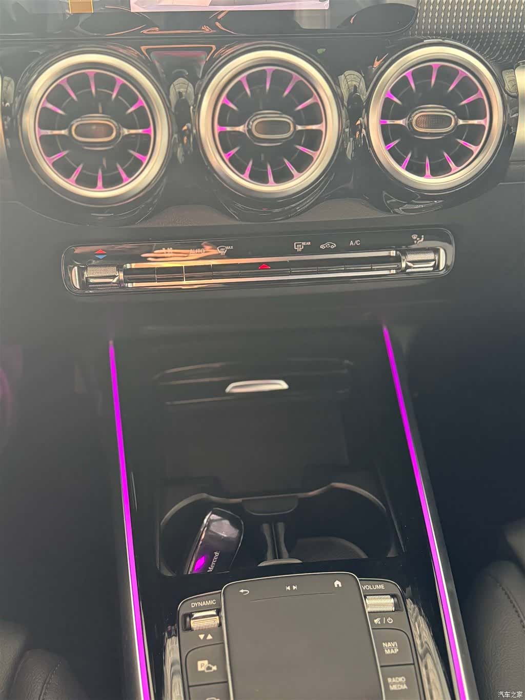 Mercedes-Benz GLB, 2022 15