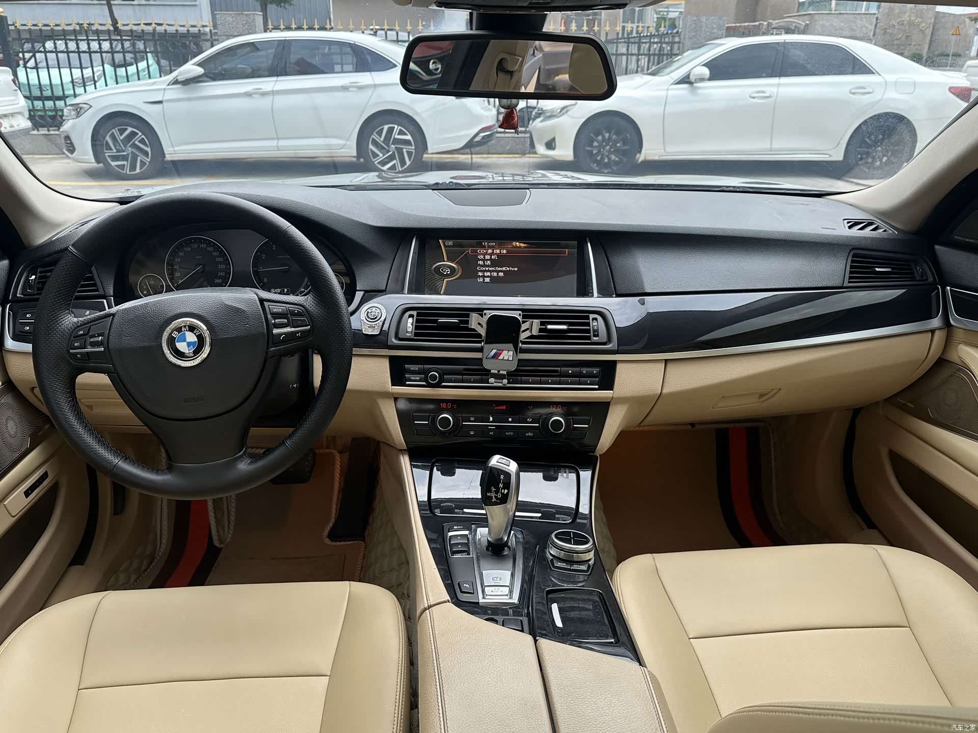 BMW 5 Series, 2013 10