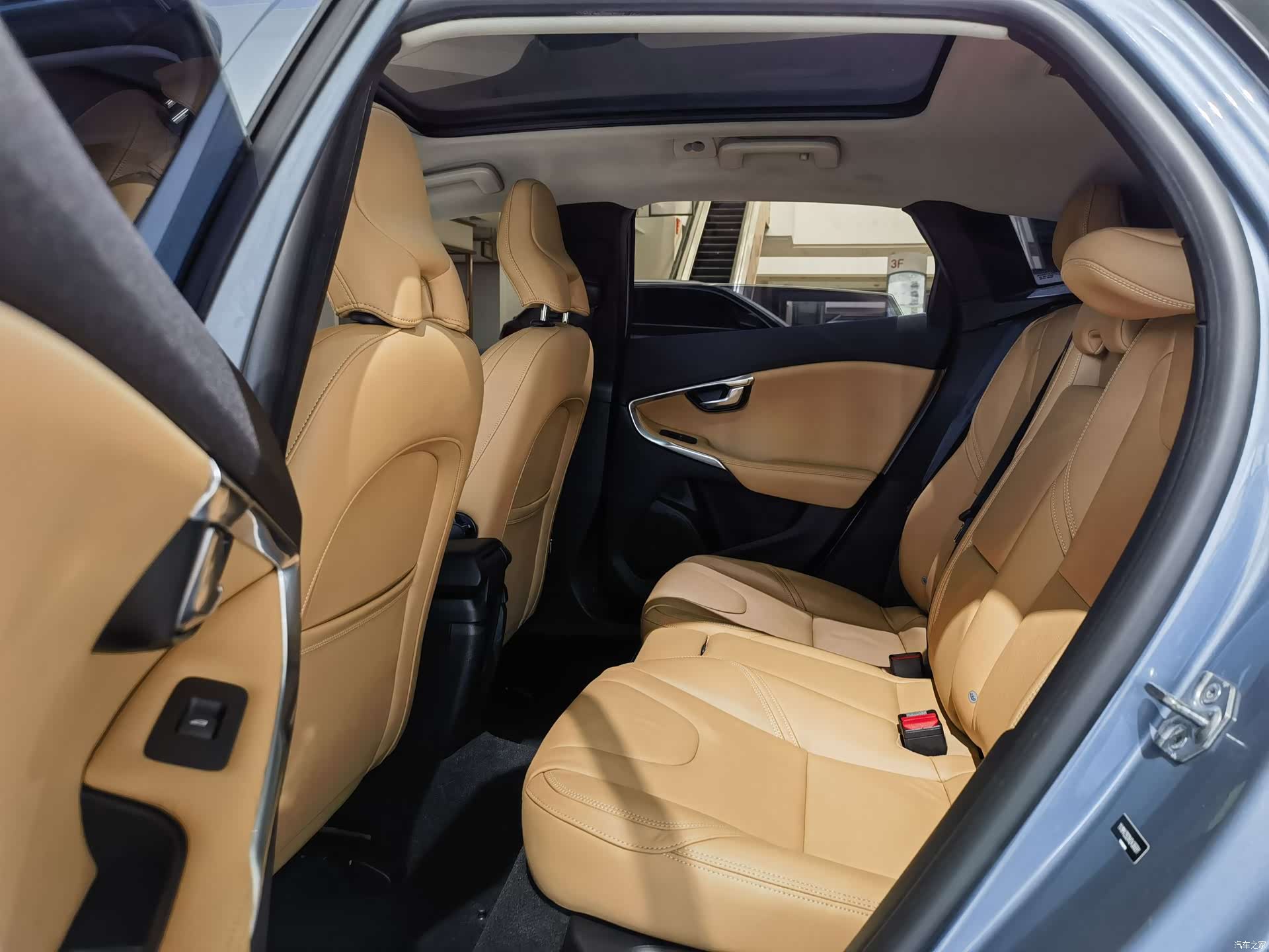 Volvo V40, 2017 12