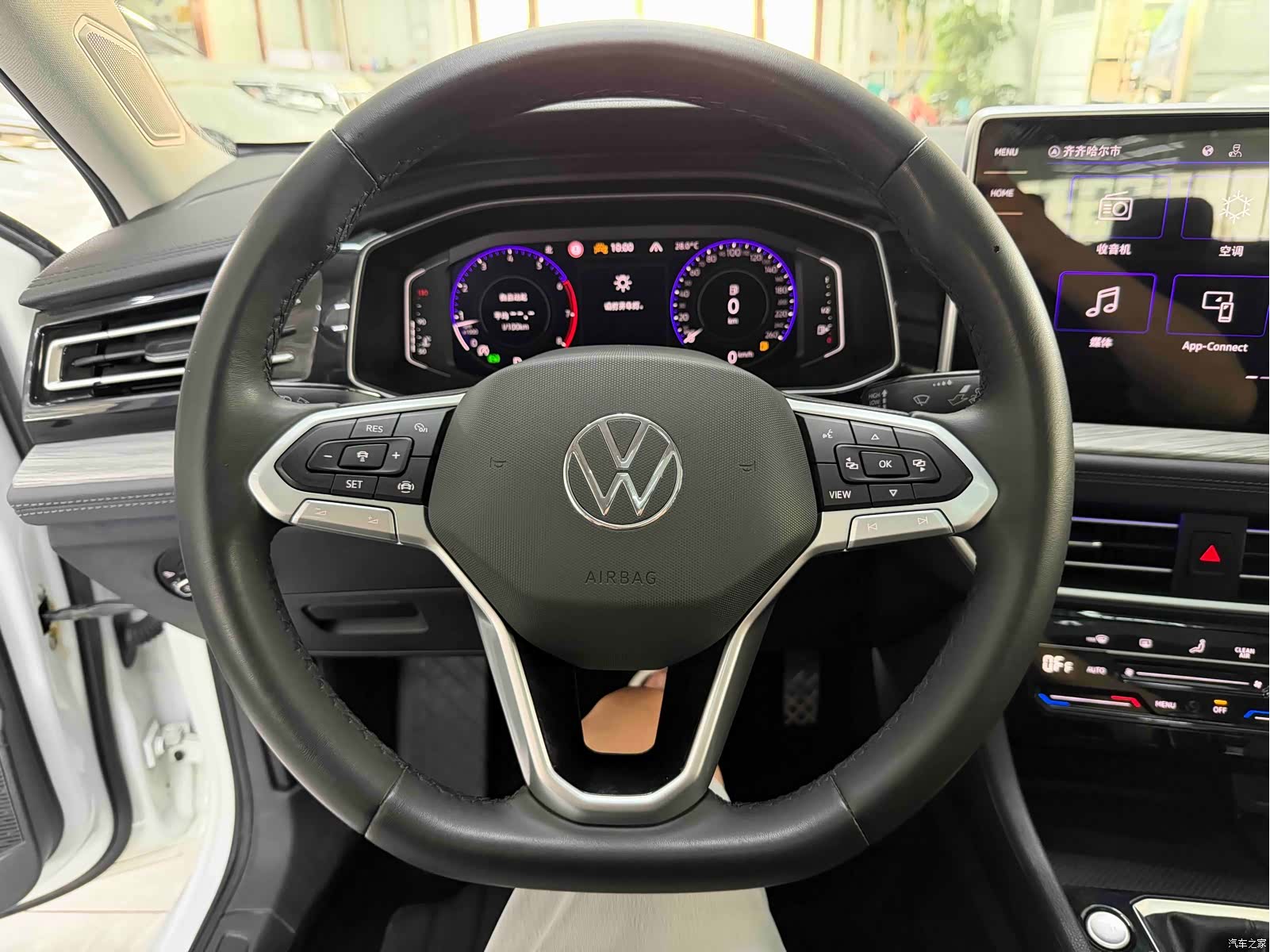 Volkswagen Sagitar, 2022 11