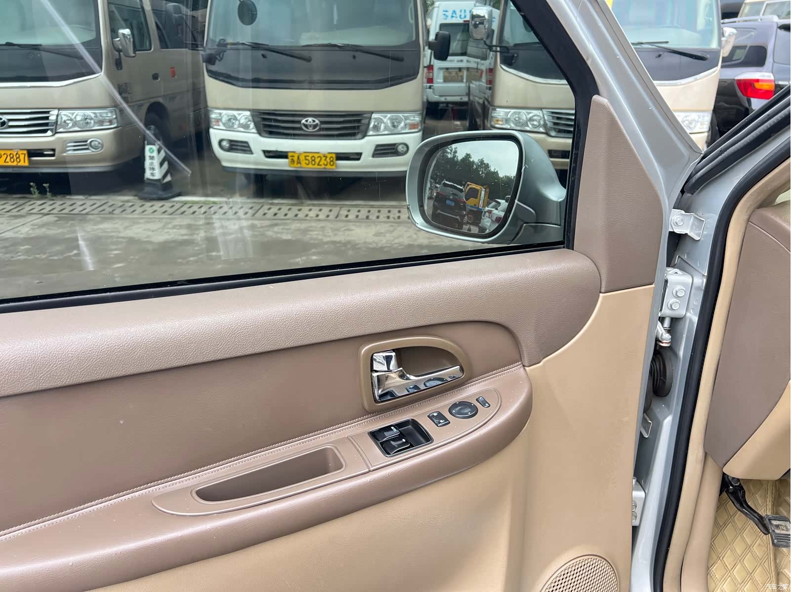 Buick GL8, 2015 7