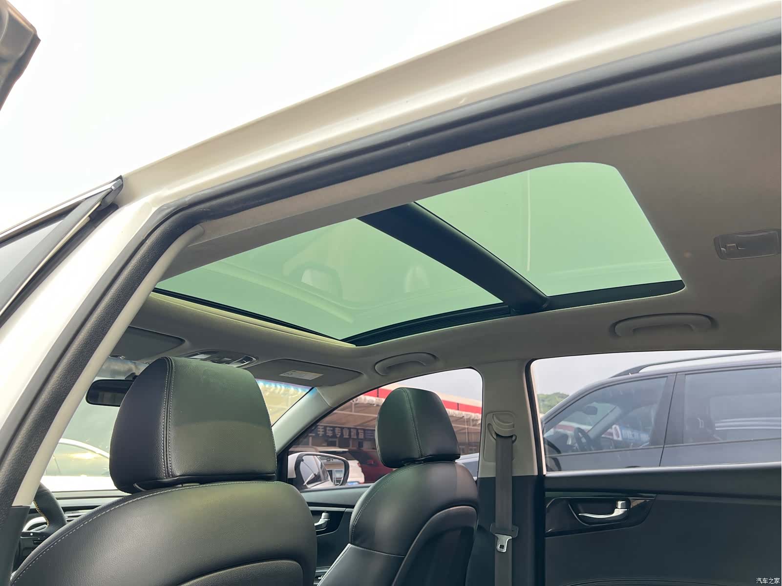 Kia K4, 2015 11