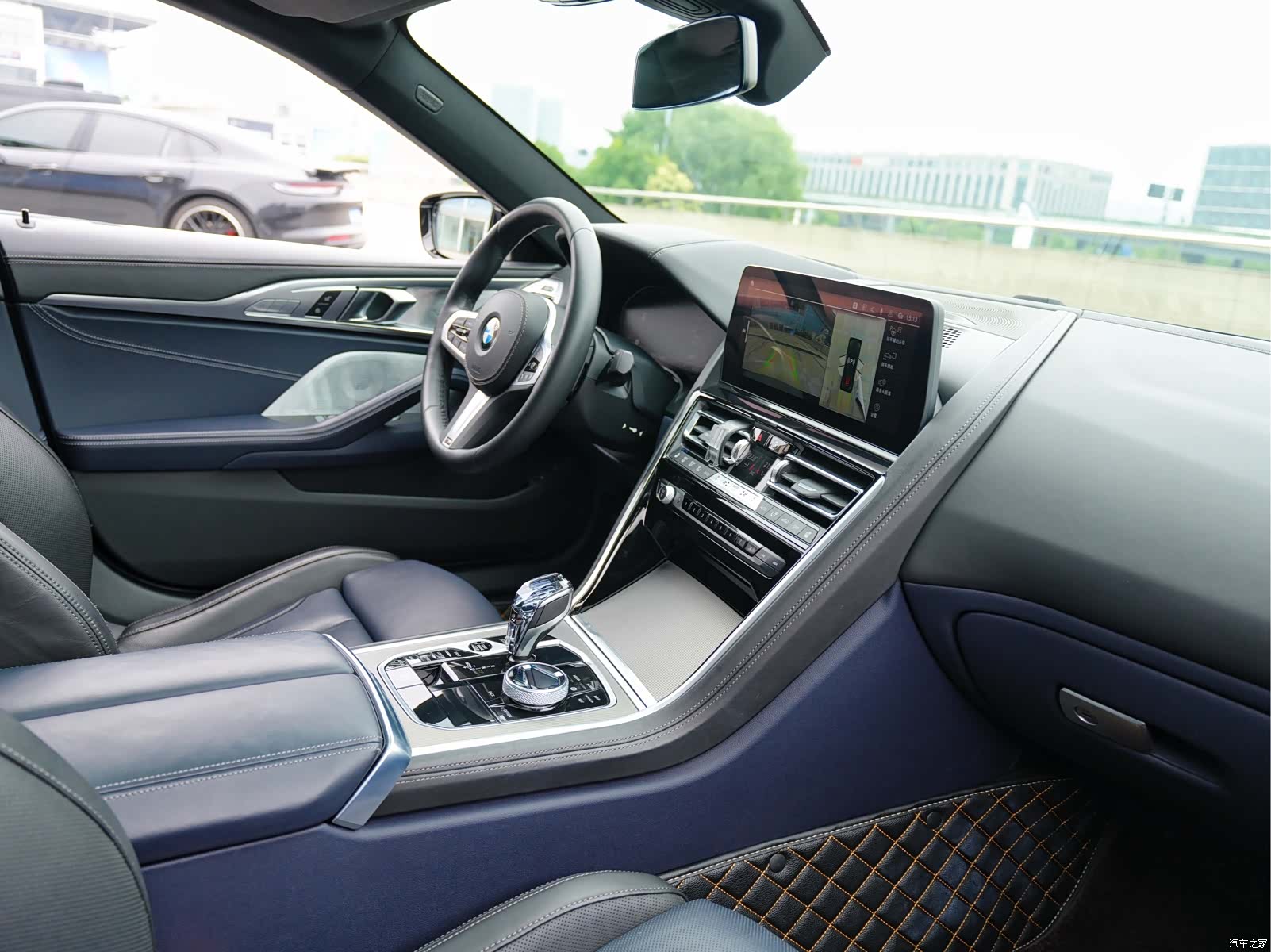 BMW 8 Series, 2023 9