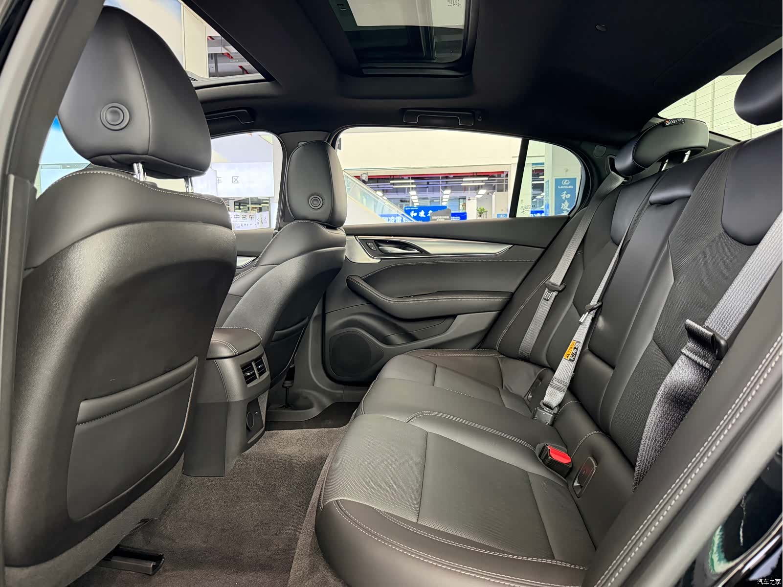 Cadillac CT5, 2023 9