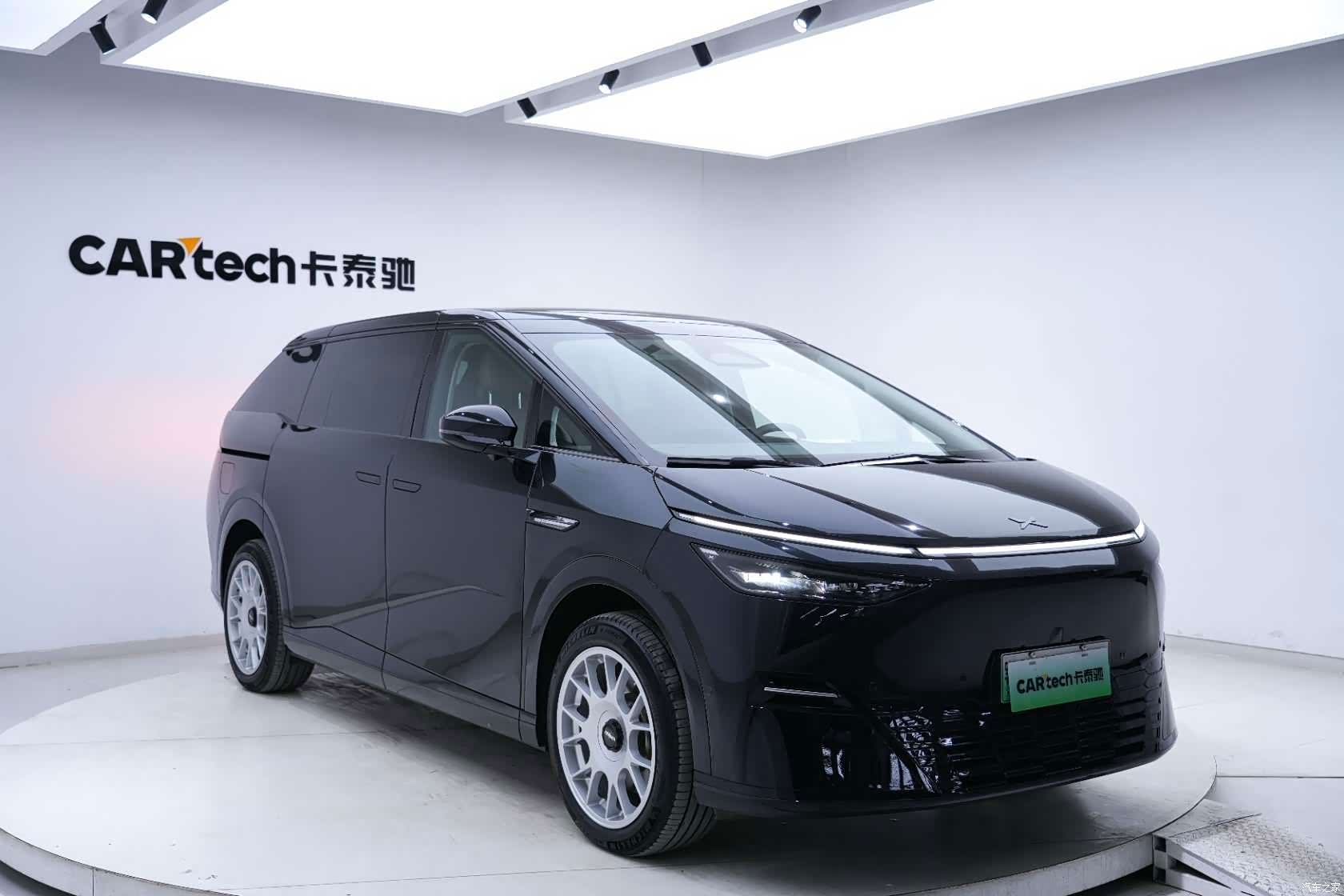 Xpeng X9, 2025 3