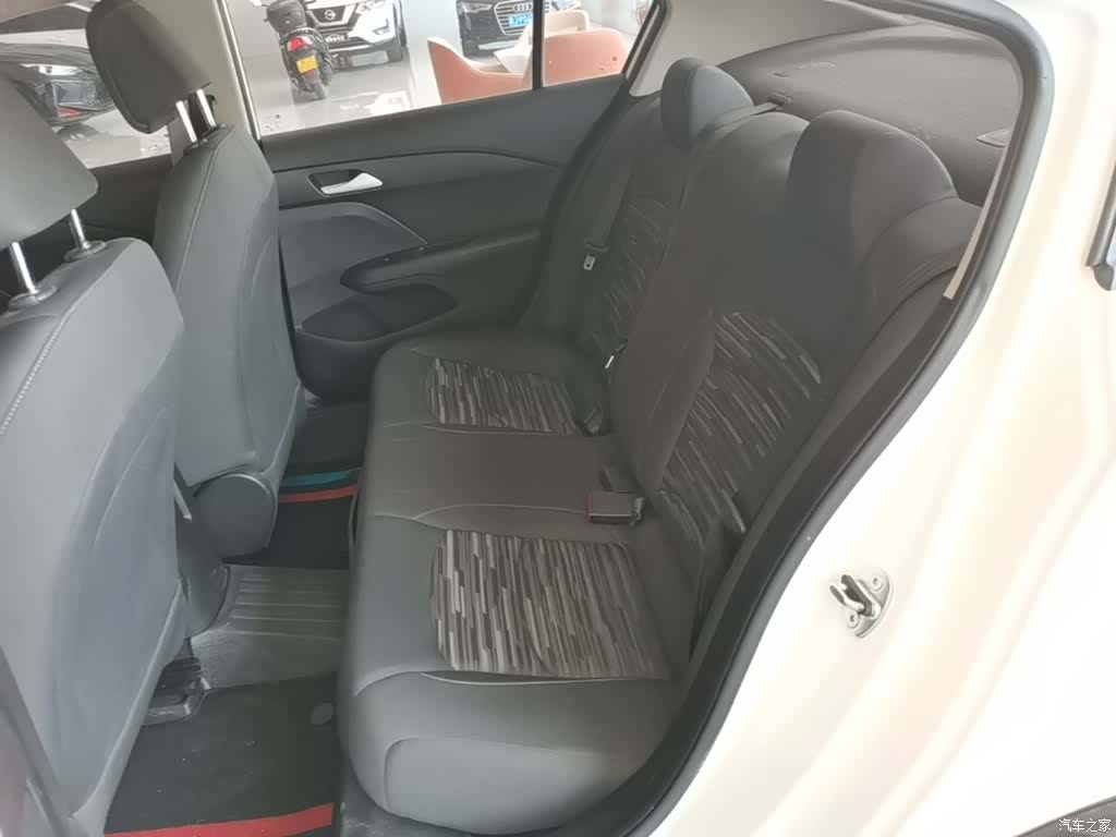 Chevrolet 320, 2018 17